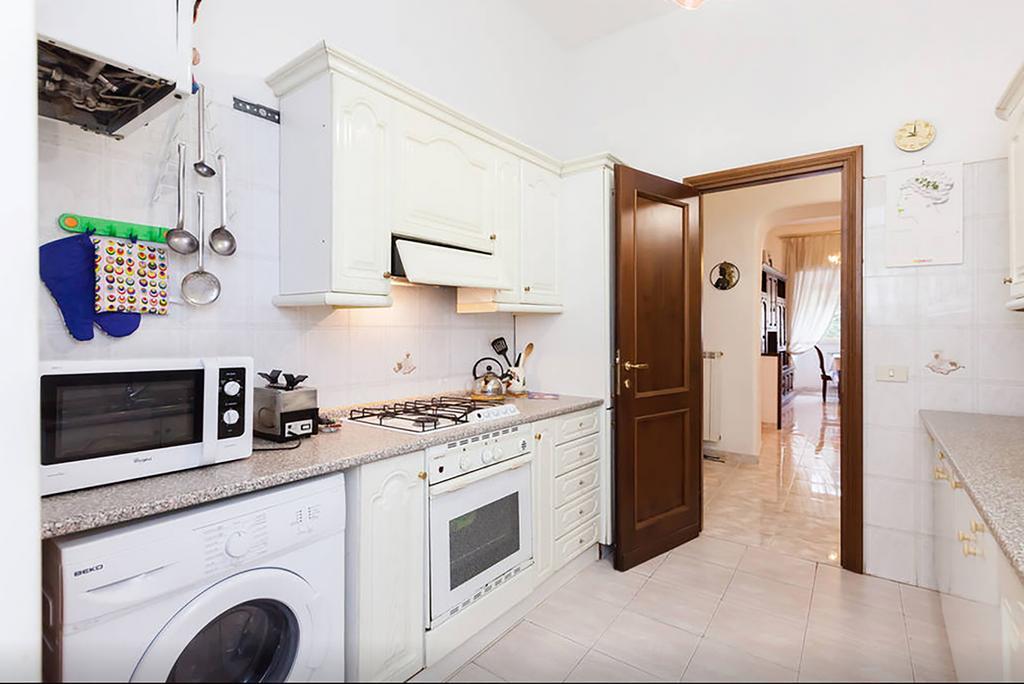 Caterina One O One - Embassy Apartment Roma Exterior foto